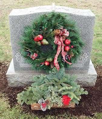 Roventeur Headstone Wreath Holder 1