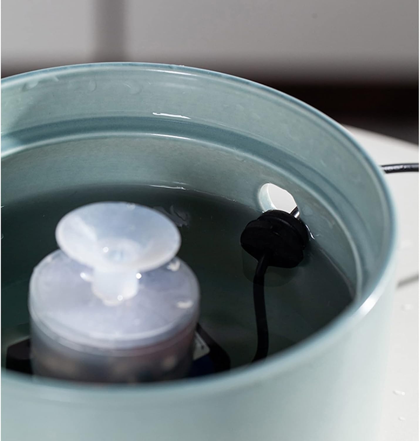 Cute Mini Desktop Ceramic Water Fountain for Home and Office