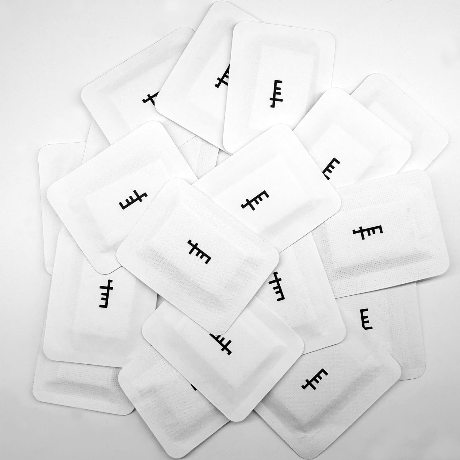 Amber Vetiver Scented Sachets Pack of 20