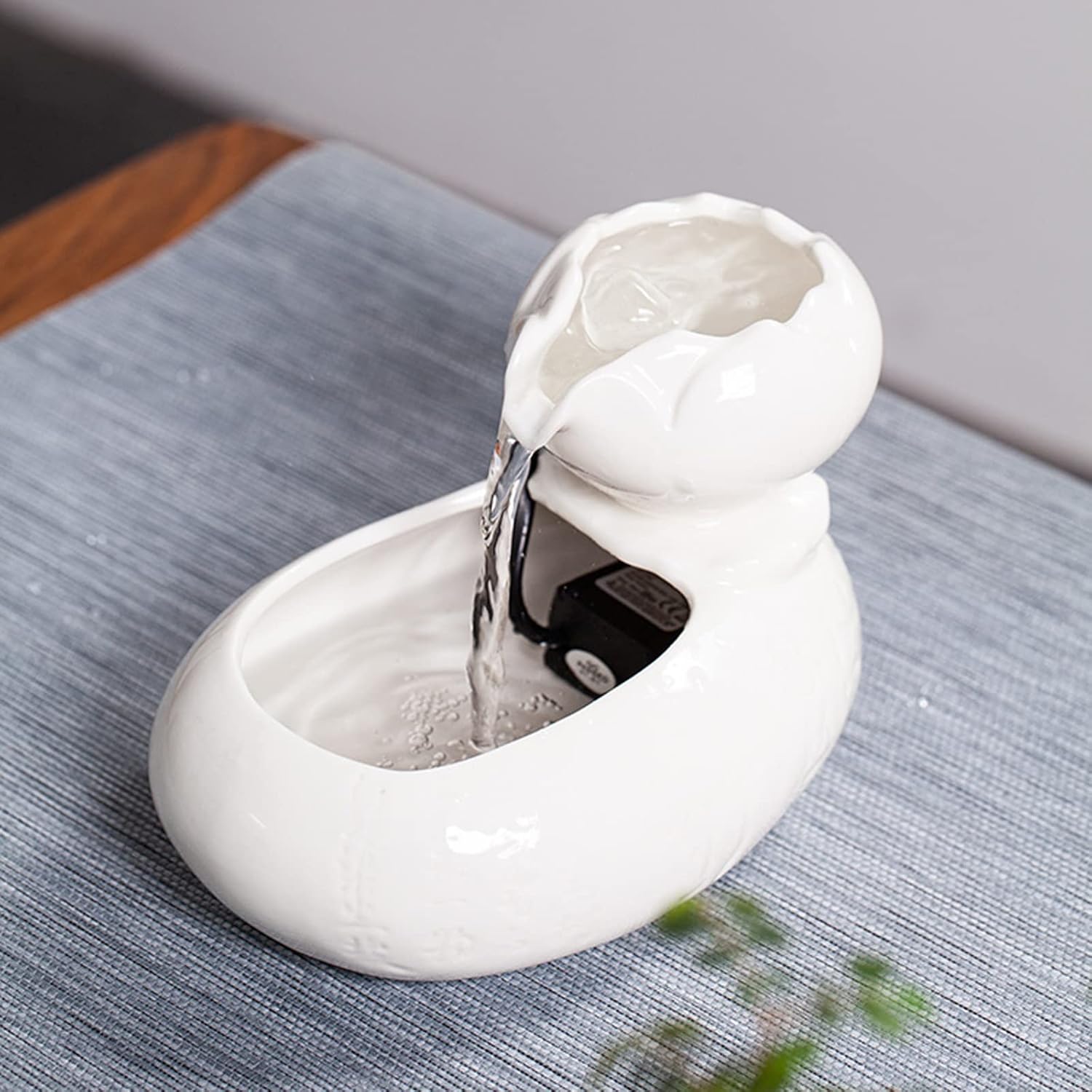 HIHELO Indoor Tabletop Waterfall Fountain with Zen Design and Ceramic Look
