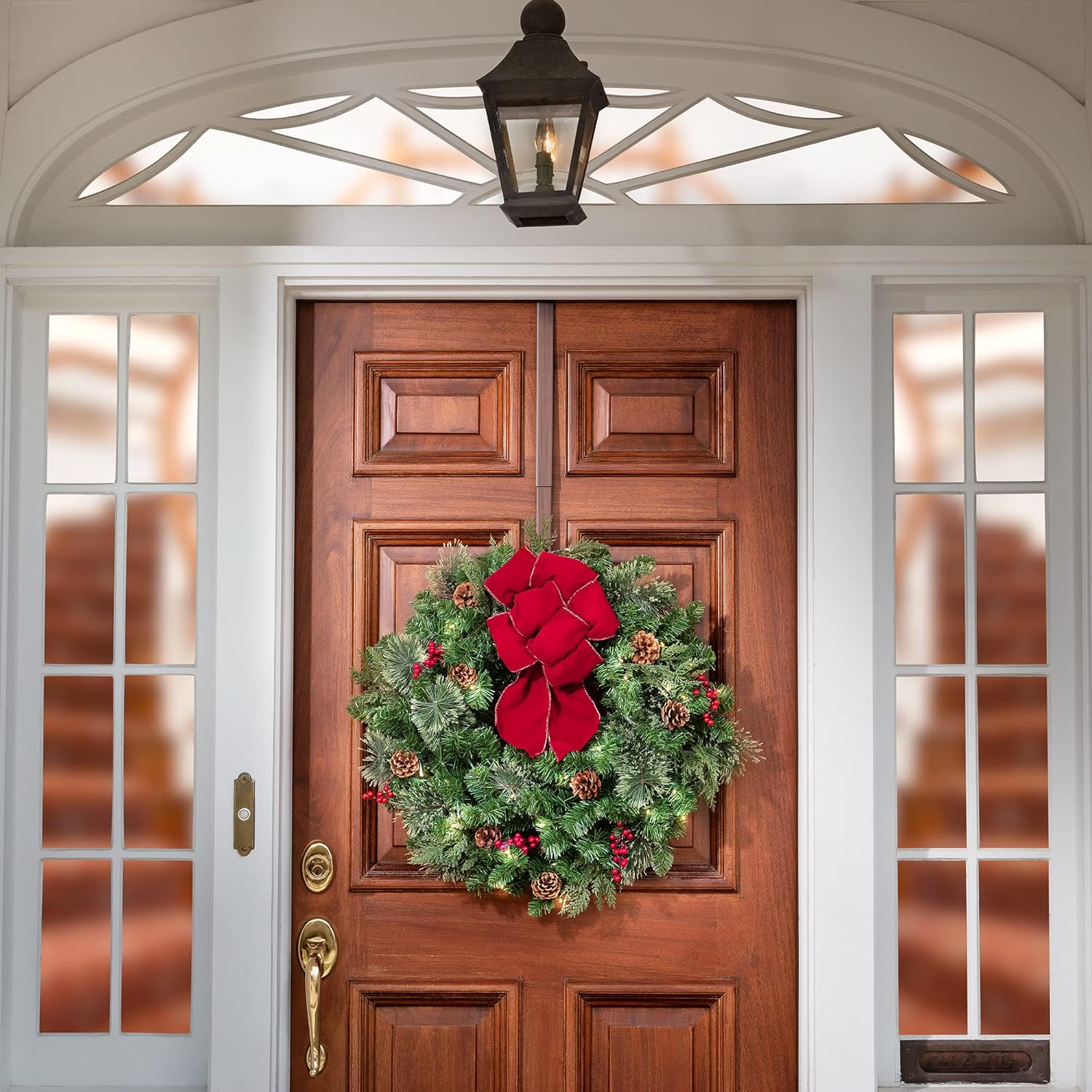 Haute Decor Adjustable Wreath Hanger Oil Rubbed Bronze