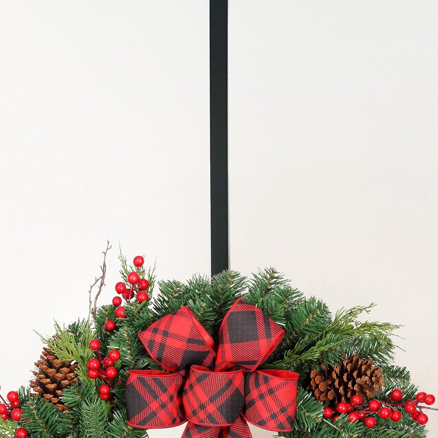 Haute Decor Dual-Sided Wreath Hanger Matte Black