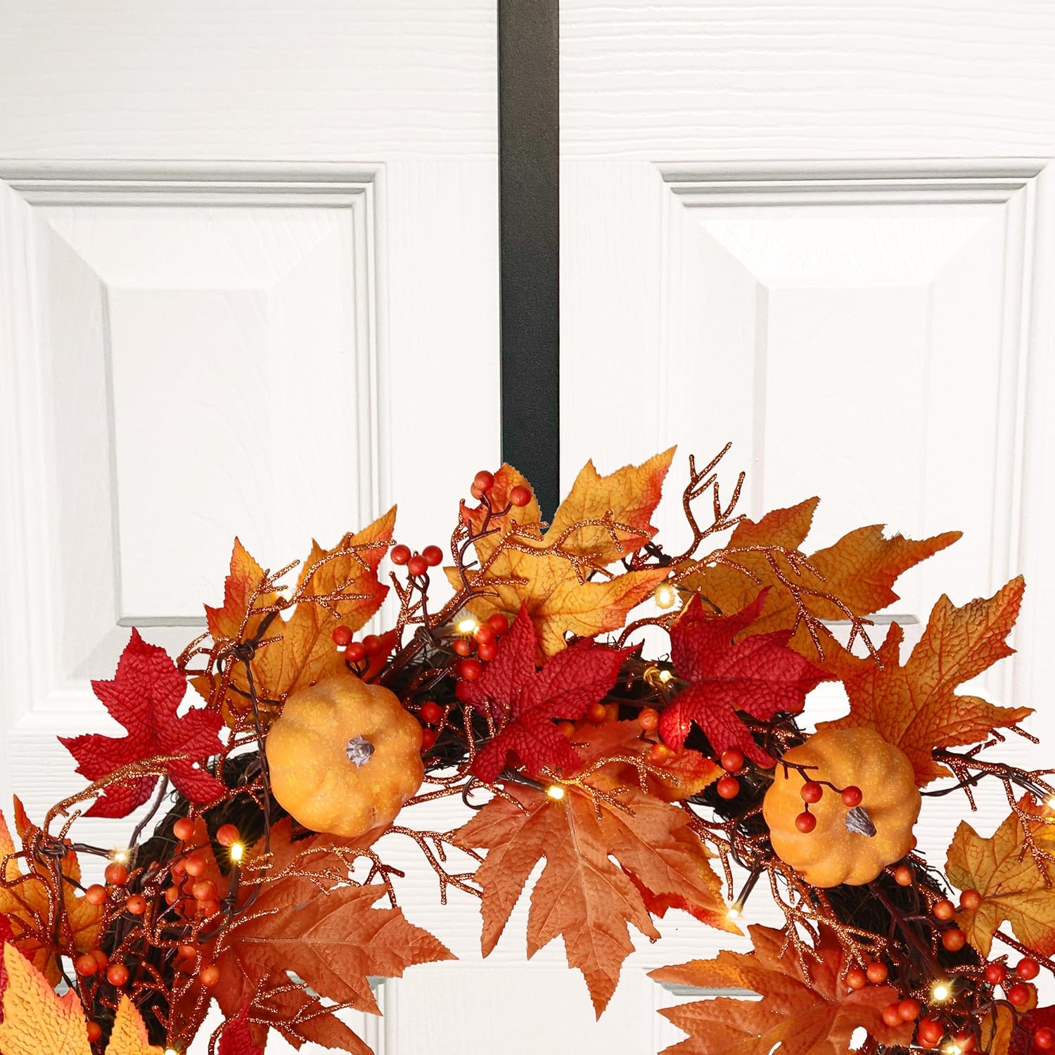Haute Decor Dual-Sided Wreath Hanger Matte Black